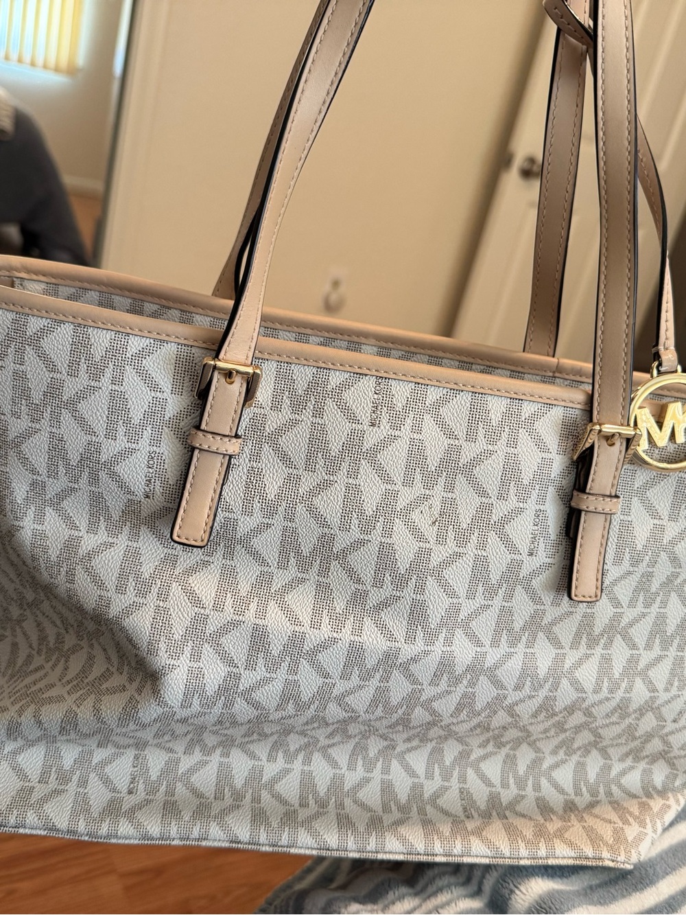 Michael Kors Jet Set Large Logo Top Zip Tote in the Vanilla/Beige Color-Way - Picture 12 of 14